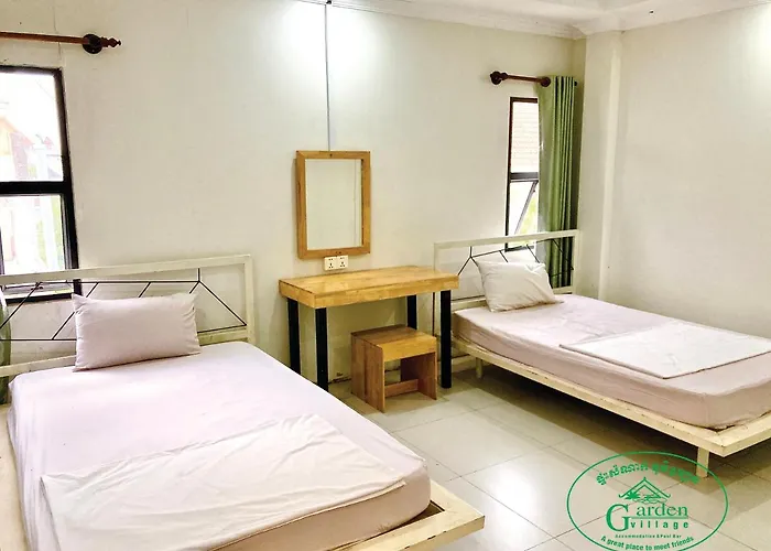 Garden Village Guesthouse&pool Bar Siem Reap