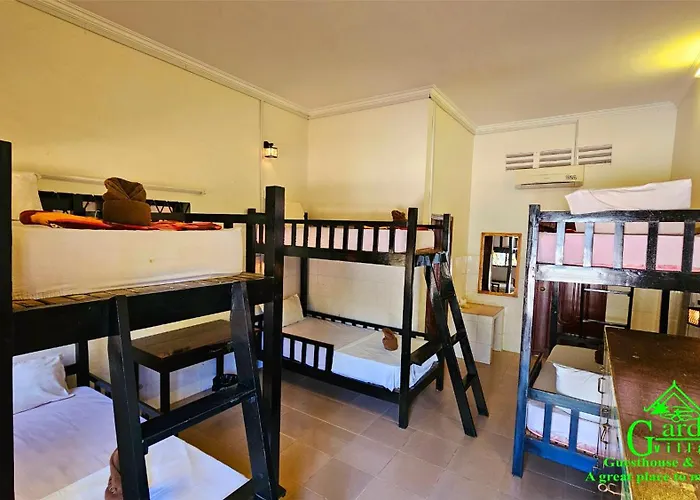 Garden Village & Pool Bar Pensjonat 2*