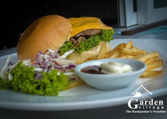 Pensjonat Garden Village & Pool Bar 2*